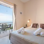 Lejlighed Calm Sea View