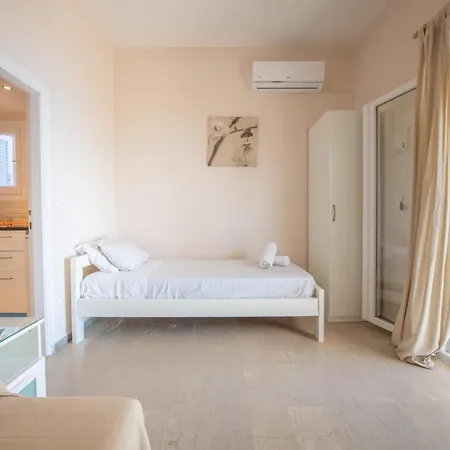 Eden Sea View Meszongí