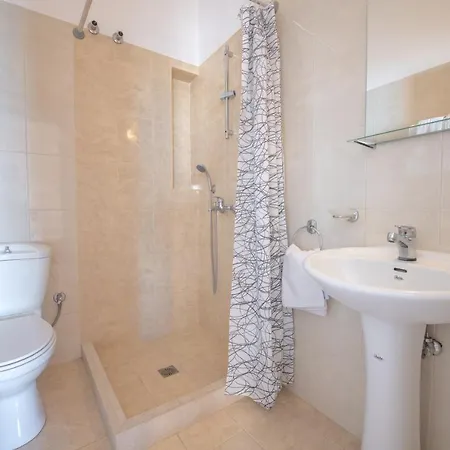 Eden Sea View * Mesongí