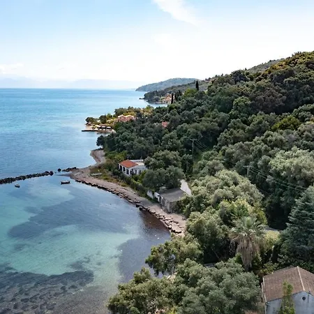 Eden Sea View * Mesongí